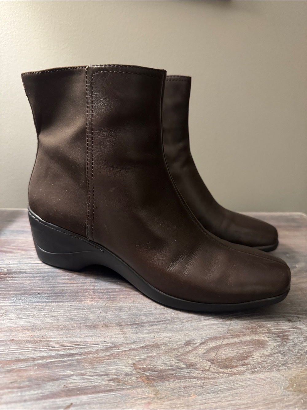 Easy Spirit Dark Brown Leather Ankle Booties
